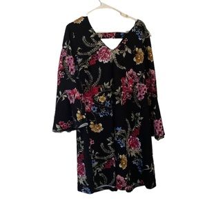 Floral Bell Sleeved Dress